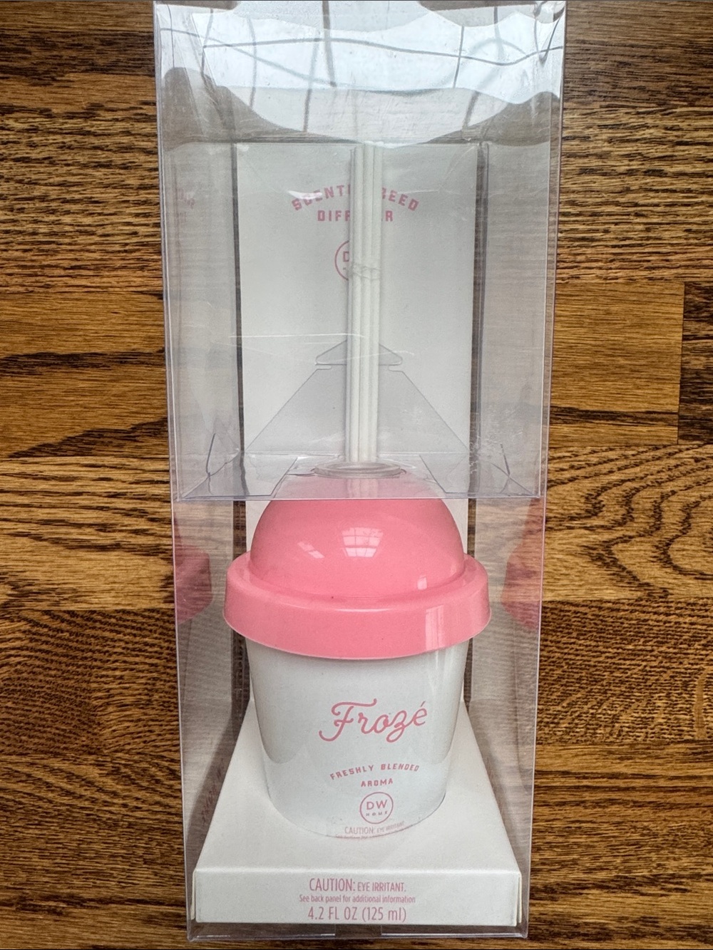DW Home Pink Frozé Scented Reed Diffuser